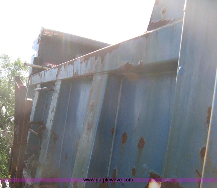 image for item H5333 1999 GMC C8500 dump truck