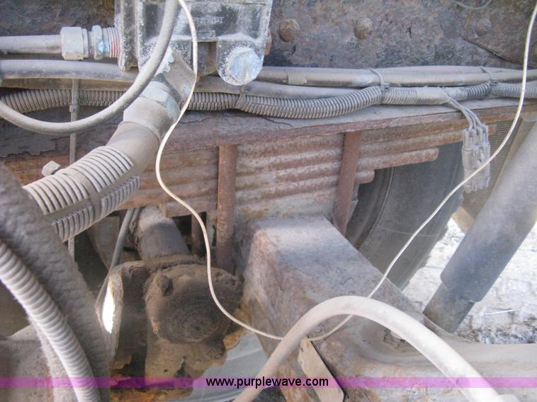 image for item H5333 1999 GMC C8500 dump truck