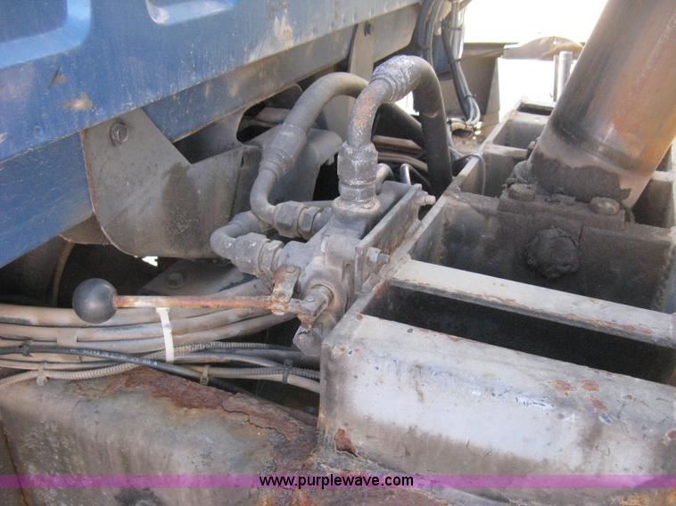 image for item H5333 1999 GMC C8500 dump truck