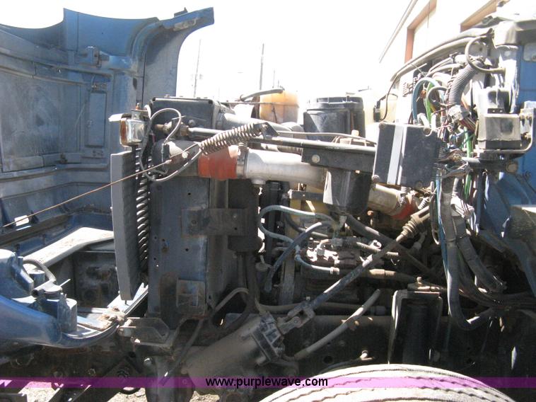 image for item H5333 1999 GMC C8500 dump truck