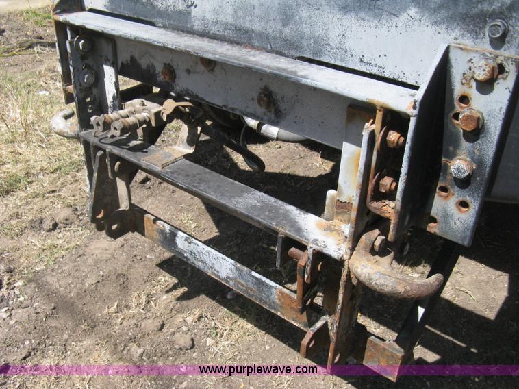 image for item H5333 1999 GMC C8500 dump truck