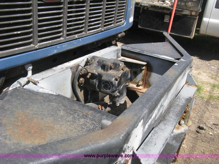 image for item H5333 1999 GMC C8500 dump truck
