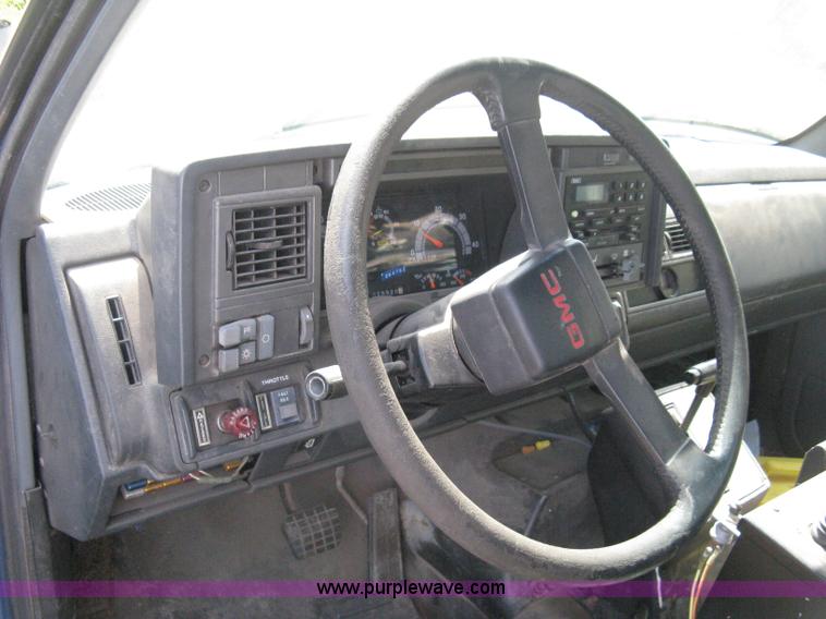 image for item H5333 1999 GMC C8500 dump truck