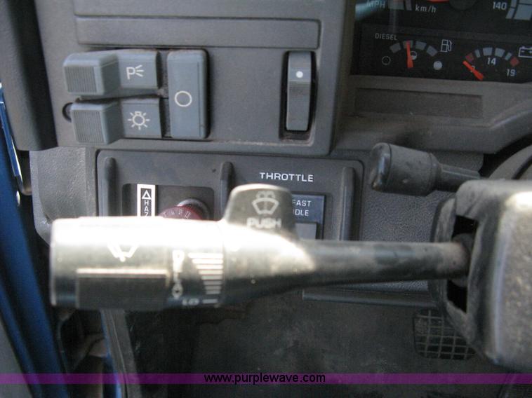 image for item H5333 1999 GMC C8500 dump truck