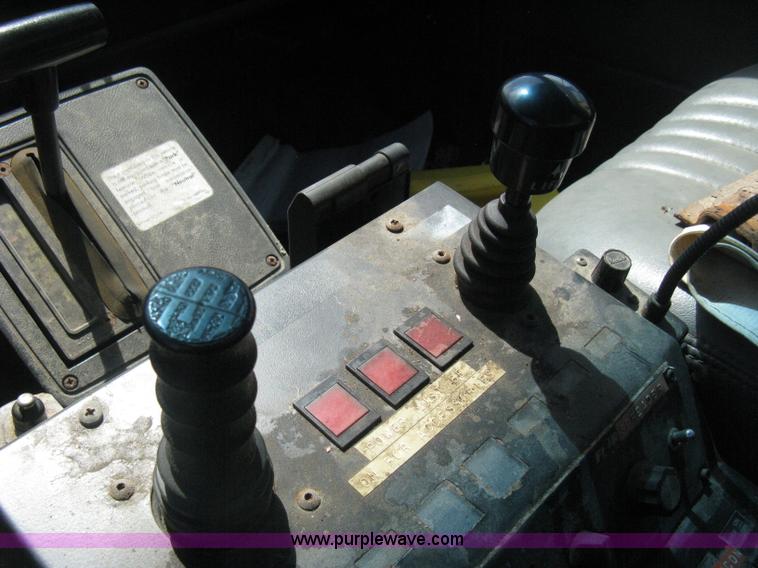 image for item H5333 1999 GMC C8500 dump truck