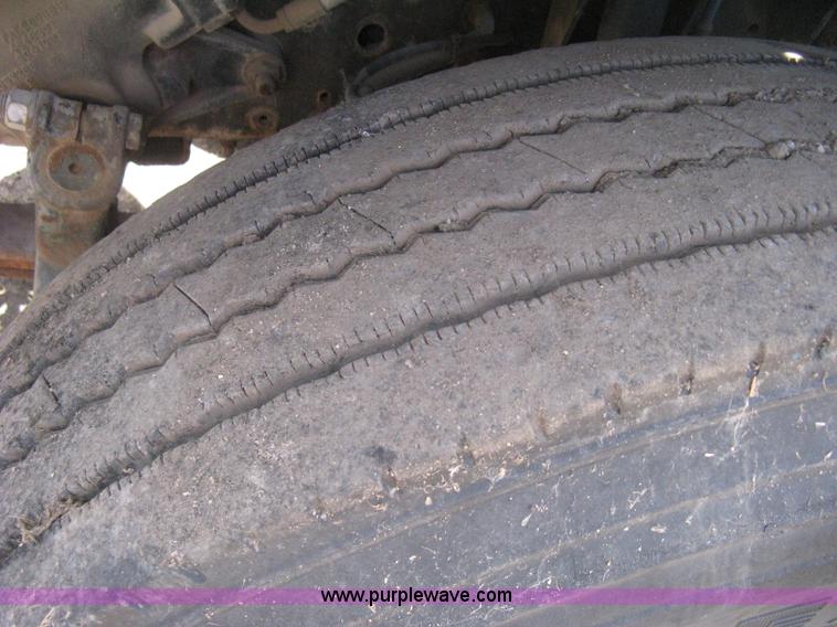 image for item H5333 1999 GMC C8500 dump truck