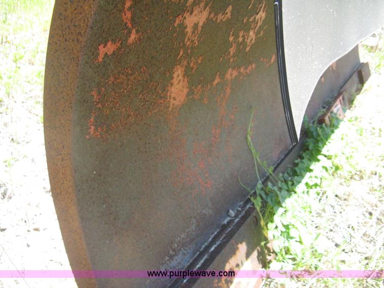 image for item H5333 1999 GMC C8500 dump truck