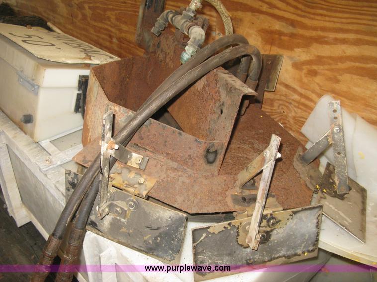 image for item H5333 1999 GMC C8500 dump truck