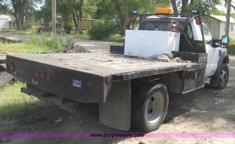 image for item H5334 2008 Ford F550 XL Super Duty flatbed truck