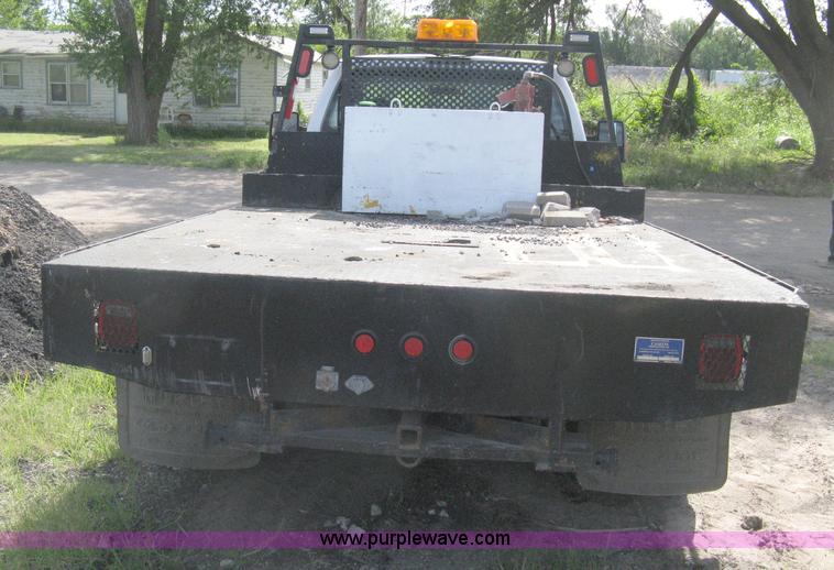 image for item H5334 2008 Ford F550 XL Super Duty flatbed truck