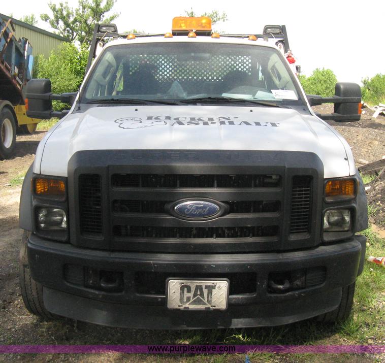image for item H5334 2008 Ford F550 XL Super Duty flatbed truck