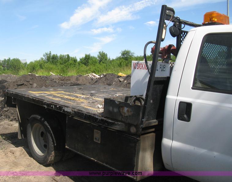 image for item H5334 2008 Ford F550 XL Super Duty flatbed truck