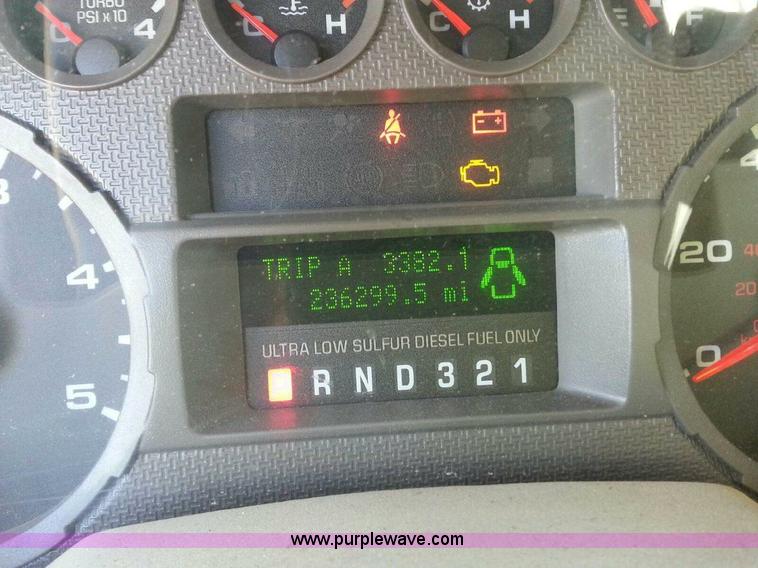 image for item H5334 2008 Ford F550 XL Super Duty flatbed truck