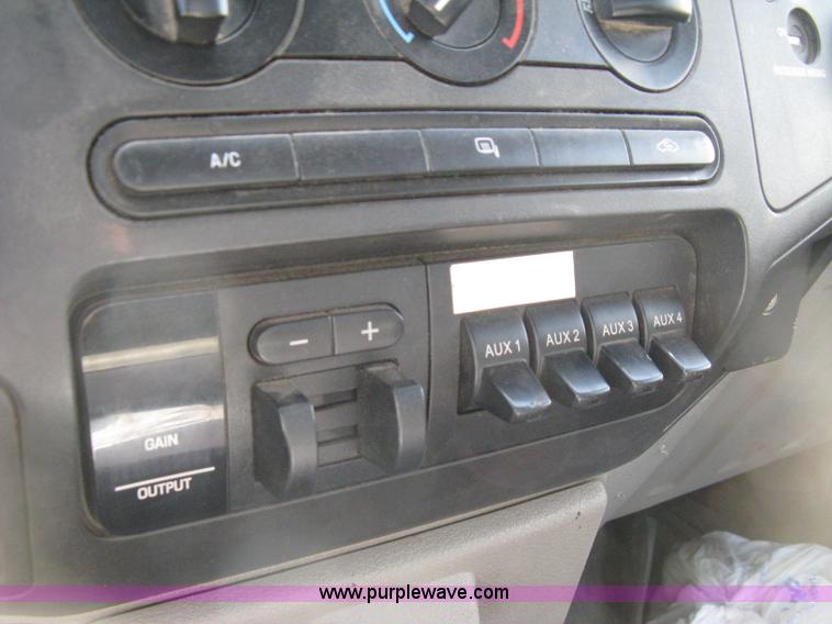 image for item H5334 2008 Ford F550 XL Super Duty flatbed truck