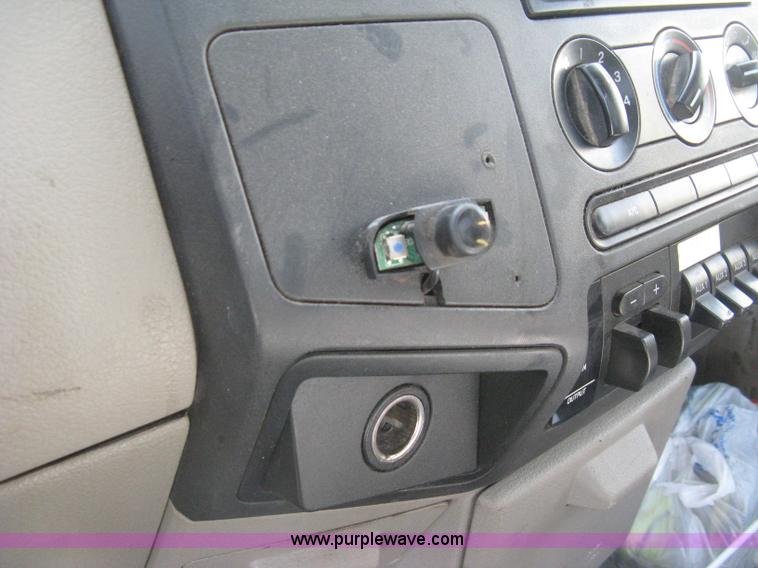 image for item H5334 2008 Ford F550 XL Super Duty flatbed truck