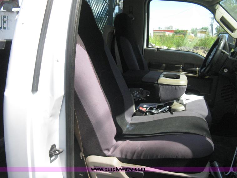 image for item H5334 2008 Ford F550 XL Super Duty flatbed truck