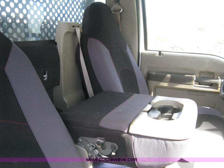 image for item H5334 2008 Ford F550 XL Super Duty flatbed truck