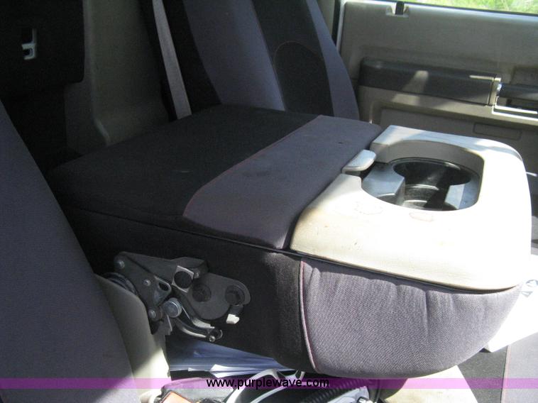 image for item H5334 2008 Ford F550 XL Super Duty flatbed truck