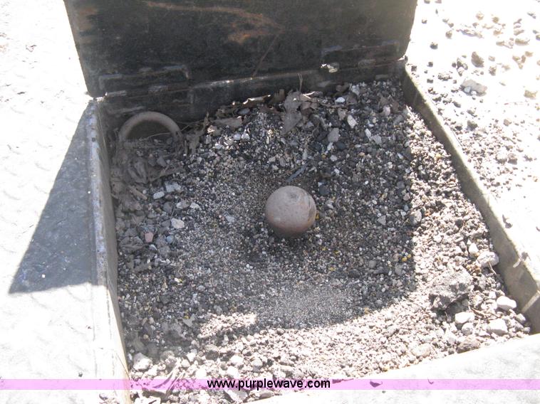 image for item H5334 2008 Ford F550 XL Super Duty flatbed truck