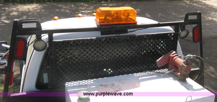 image for item H5334 2008 Ford F550 XL Super Duty flatbed truck