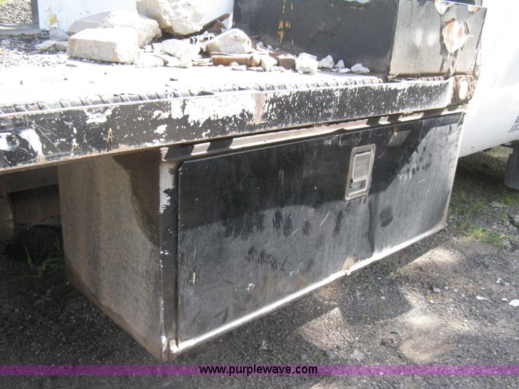 image for item H5334 2008 Ford F550 XL Super Duty flatbed truck