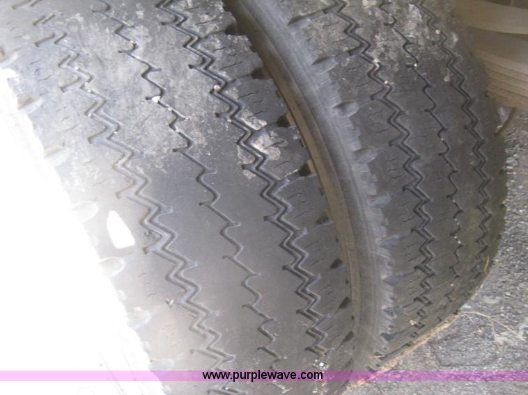 image for item H5334 2008 Ford F550 XL Super Duty flatbed truck