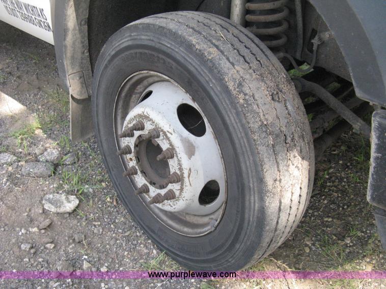 image for item H5334 2008 Ford F550 XL Super Duty flatbed truck