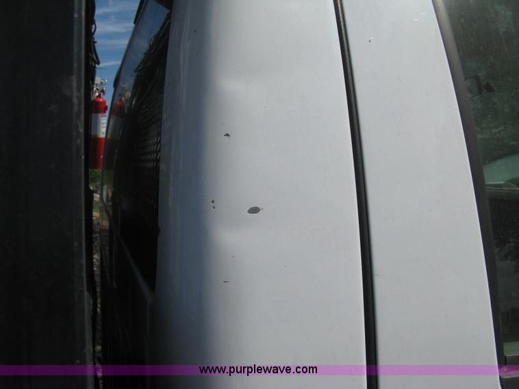 image for item H5334 2008 Ford F550 XL Super Duty flatbed truck