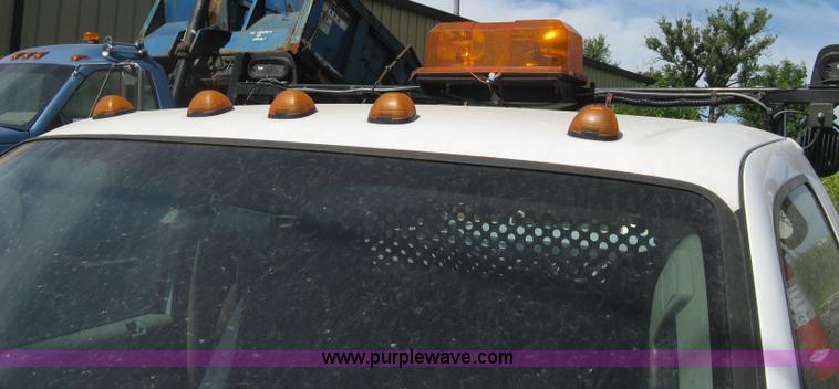 image for item H5334 2008 Ford F550 XL Super Duty flatbed truck