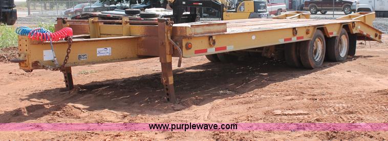 image for item H5631 2003 Belshe T-10 trailer