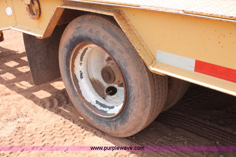 image for item H5631 2003 Belshe T-10 trailer