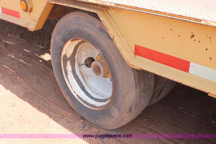 image for item H5631 2003 Belshe T-10 trailer