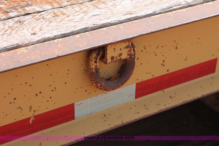 image for item H5631 2003 Belshe T-10 trailer