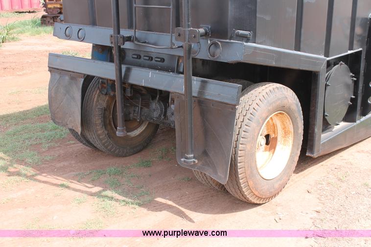 image for item H5633 1994 500 barrel liquid storage frac tank