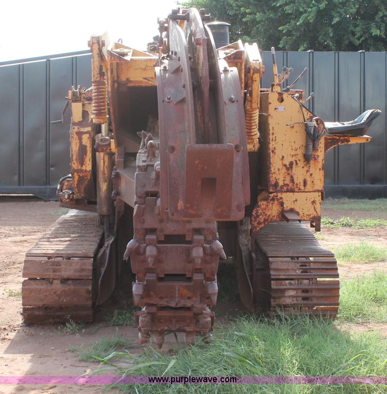 image for item H5634 1984 Vermeer T800B trencher