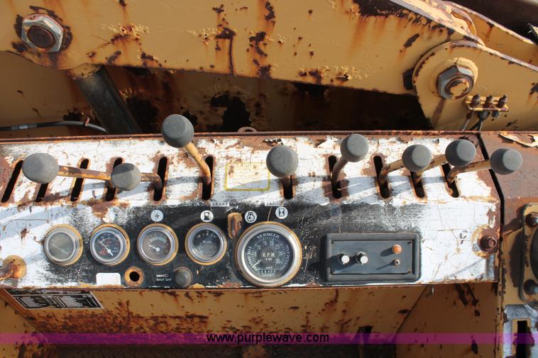 image for item H5634 1984 Vermeer T800B trencher