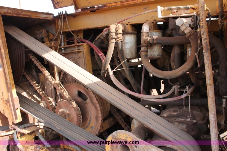 image for item H5634 1984 Vermeer T800B trencher