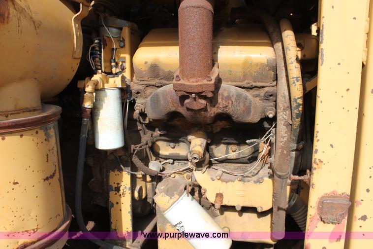 image for item H5634 1984 Vermeer T800B trencher