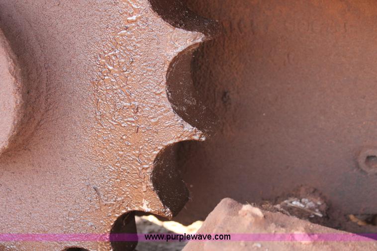 image for item H5634 1984 Vermeer T800B trencher