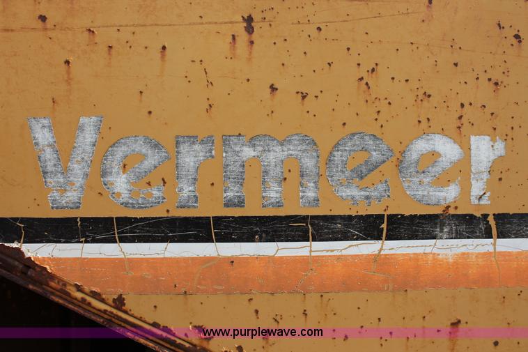 image for item H5634 1984 Vermeer T800B trencher