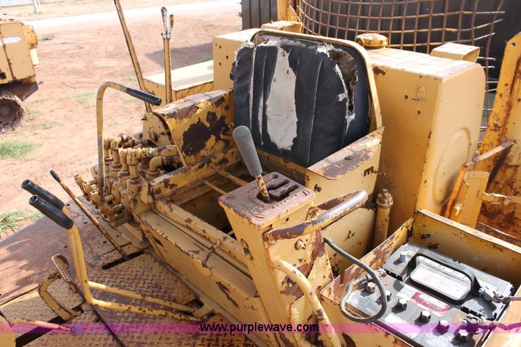 image for item H5635 Dresser TD-20 dozer