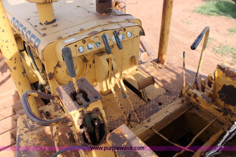 image for item H5635 Dresser TD-20 dozer