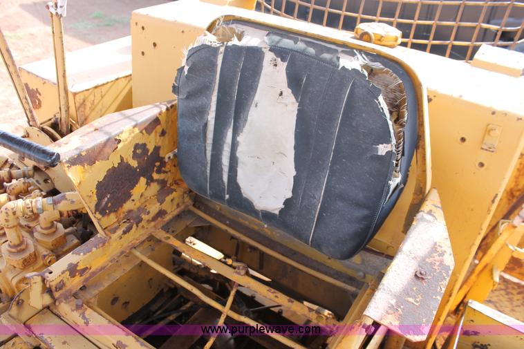 image for item H5635 Dresser TD-20 dozer