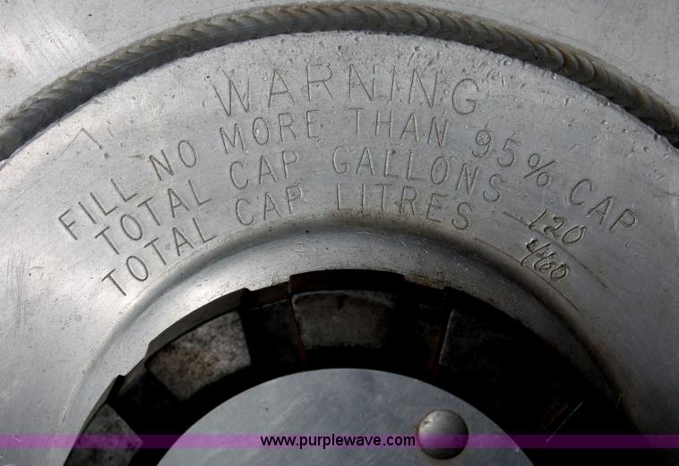 image for item H5637 1988 Kenworth T600 vacuum truck