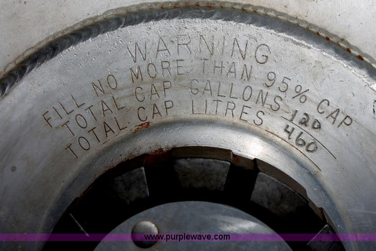 image for item H5637 1988 Kenworth T600 vacuum truck