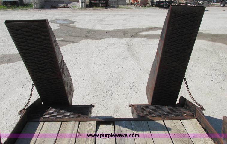 image for item I3490 1985 Belshe equipment trailer