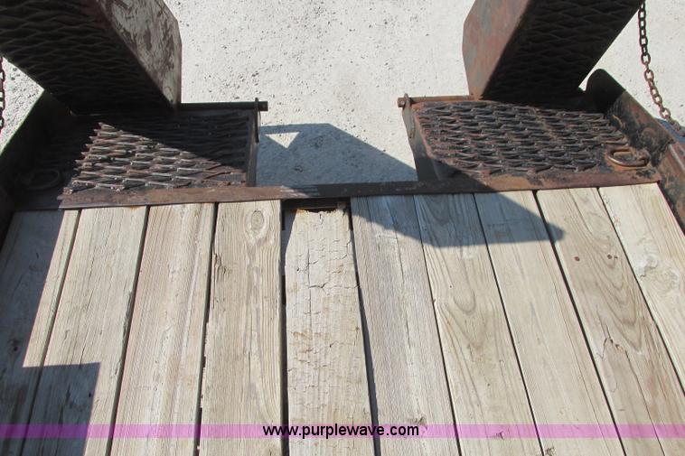 image for item I3490 1985 Belshe equipment trailer