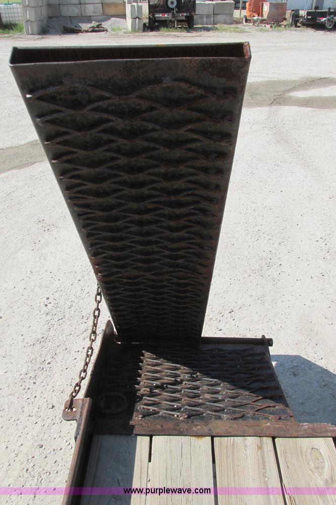 image for item I3490 1985 Belshe equipment trailer