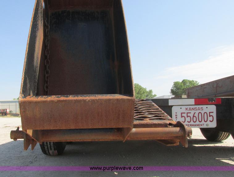 image for item I3490 1985 Belshe equipment trailer