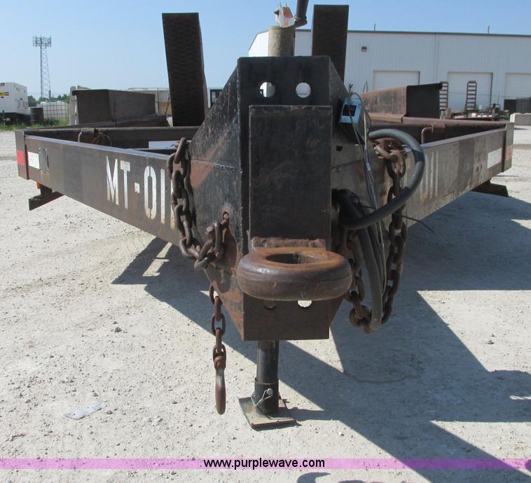 image for item I3490 1985 Belshe equipment trailer